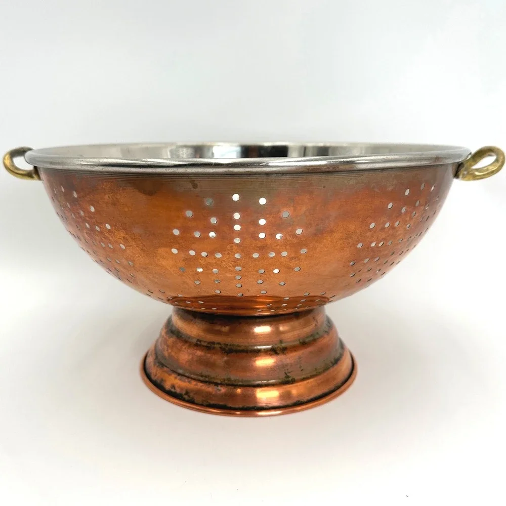 N/A vintage colander